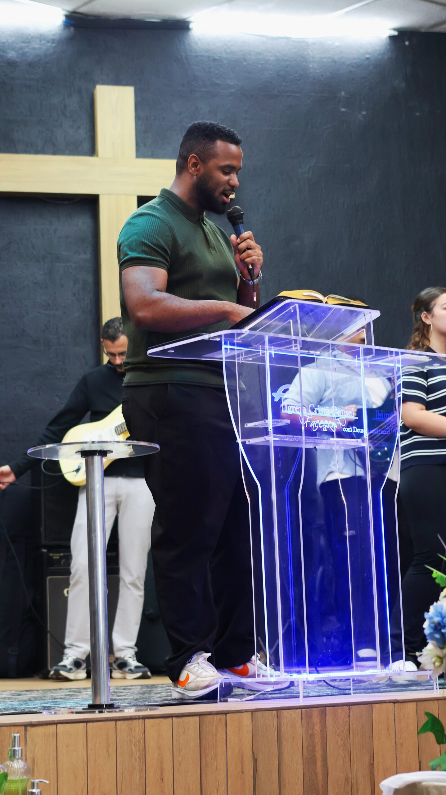 Pregação no culto da Igreja Cristã Peniel